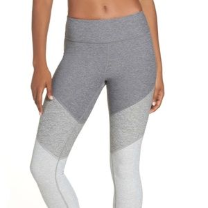 Outdoor Voices 7/8 Springs Leggings